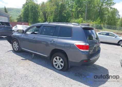 2013 Toyota Highlander Base Plus V6 из США, поврежденный, VIN 5TDBK3EH4DS189905